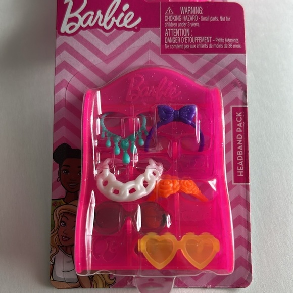 BNWT Lot of 3 Barbie Accessory Packs (18 pieces in total) - Picture 4 of 6